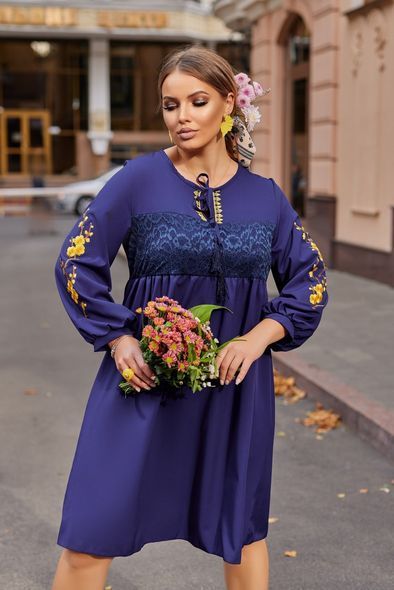 Елегантна сукня з гіпюром та квітковою вишивкою