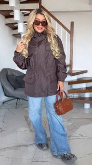 Жіноча водонепроникна вітровка на підкладці PLUS SIZE