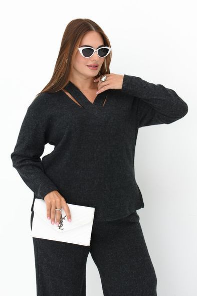 Женский теплый костюм из ангоры с V-образным вырезом PLUS SIZE